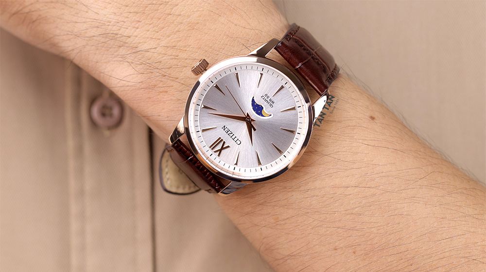 Đồng hồ  Citizen AK5003-05A - Bộ kim và cọc số sáng bóng của Citizen AK5003-05A