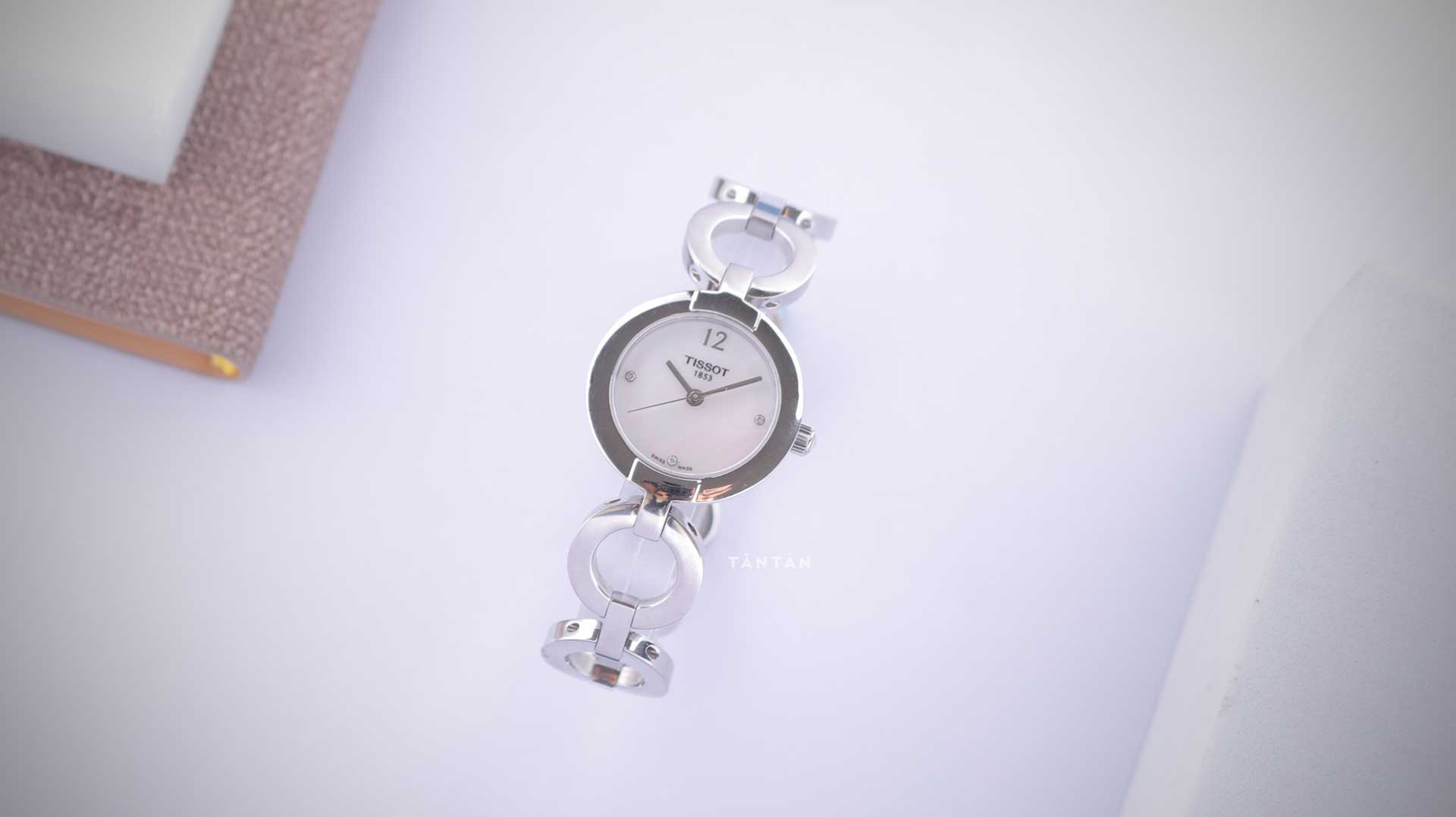 ng H Tissot Quartz T084.210.11.116.01 27.95mm N