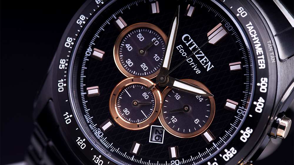 Đồng hồ Citizen CA4458-88E - Mặt số màu đen kẻ vân bắt mắt của Citizen CA4458-88E 